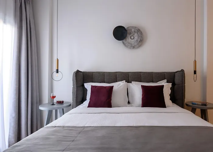 Acropolis Grand Apartment